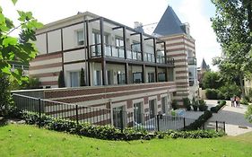 Superbe Deux Pieces Vue Mer Avec Jardin